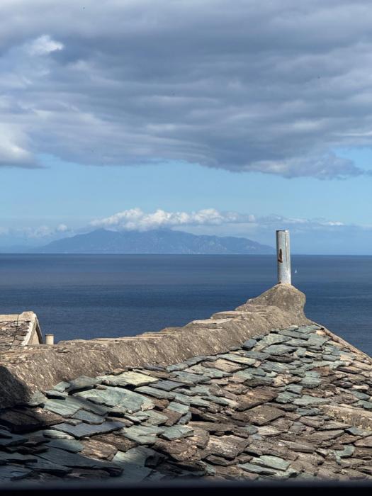 Tour XIIIe siècle, vue mer, Cap Corse