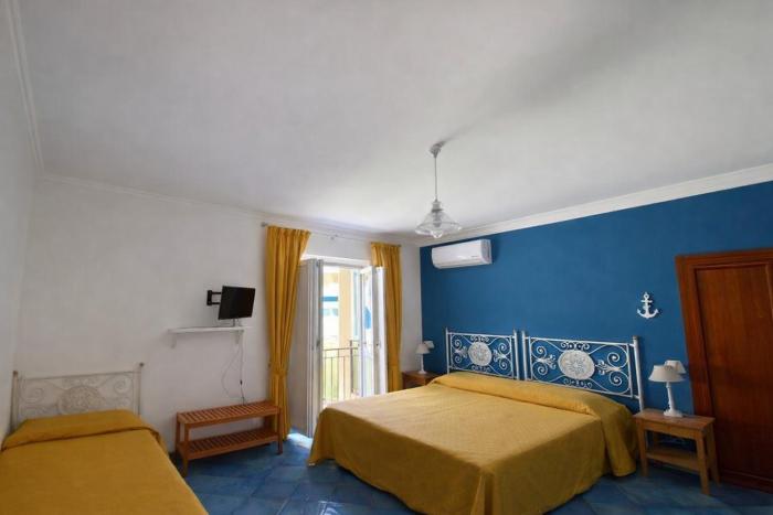 Hotiday Ponza Scogliera