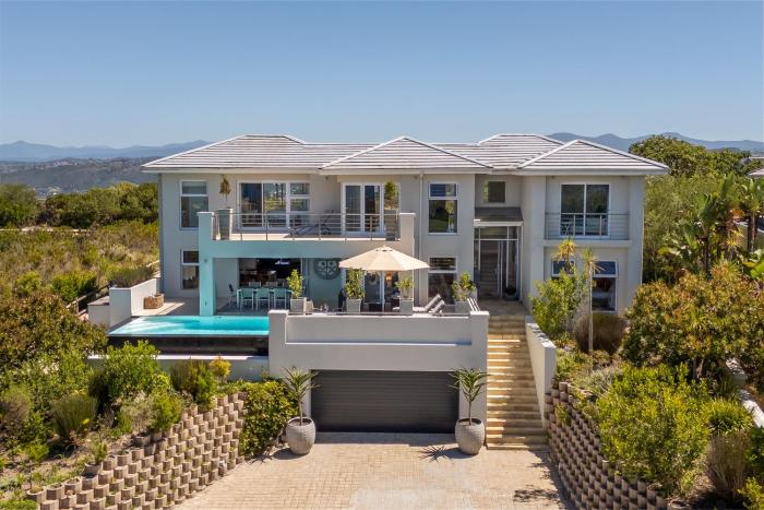 SL9 - Pezula Double Storey Luxury