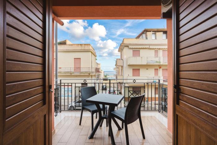 Azzurra Apartments Trinacria