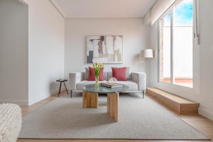 Amplio y elegante apartamento con terraza