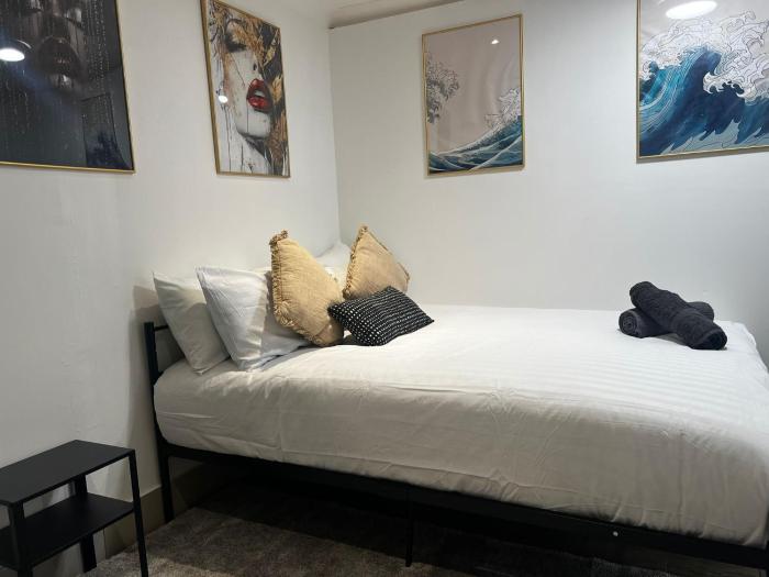 Modern Self-Contained Studio near Camberwell Green