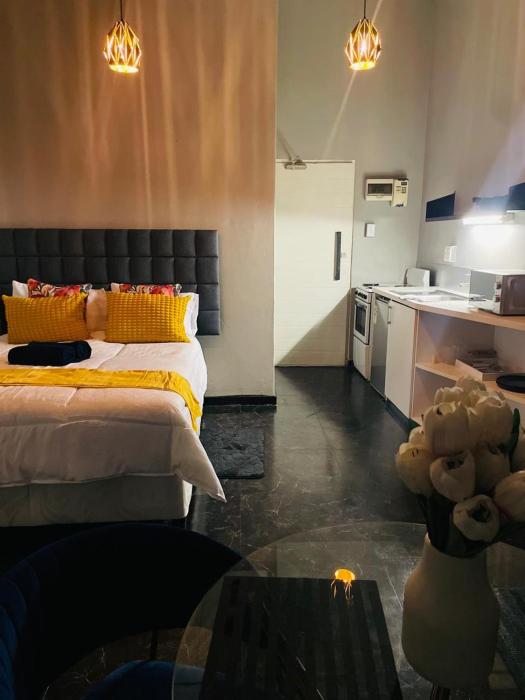 Main Street Jozi Maboneng Vibe Relax, Work & Play