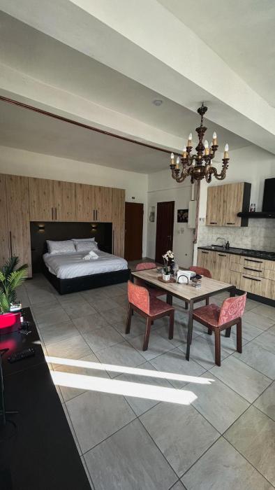 Il Gatto e la Volpe B&B between the center and the station