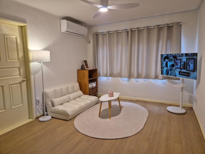 3 BR 6 Beds NearNampoJagalchi Family and GroupStay