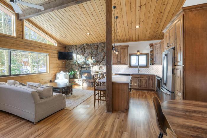 Broken Lance Retreat