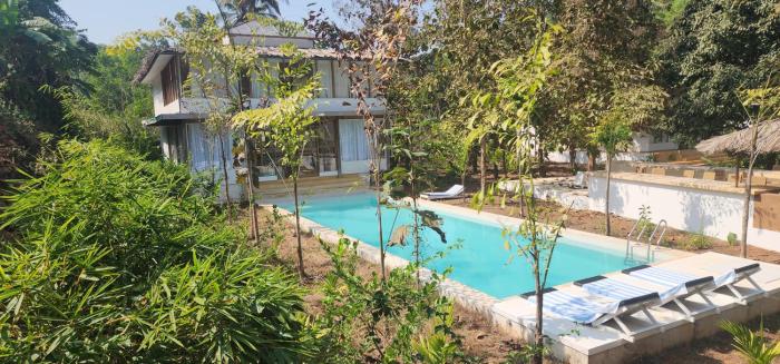 Hornbill Honeymoon Farm