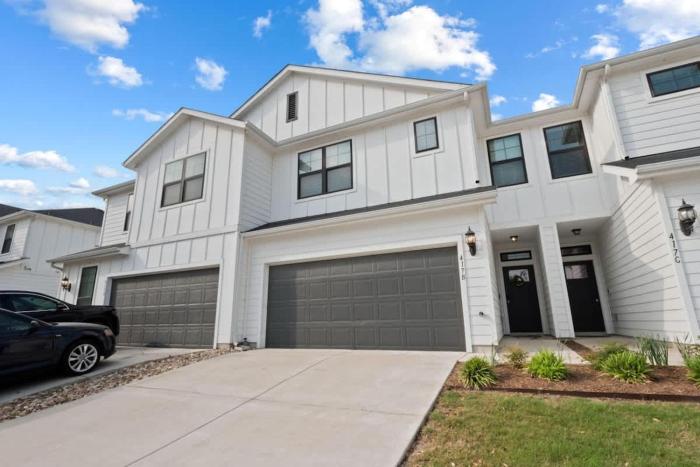 Open Kitchen - Covered Patio - Community Pool