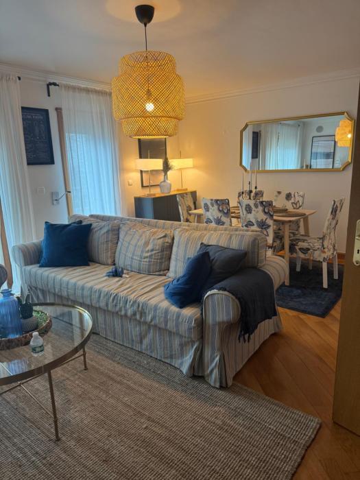 Blue Cascais Beachside Sea View