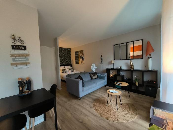 Residence calme-Balcon-Parking-5 min de Pau centre