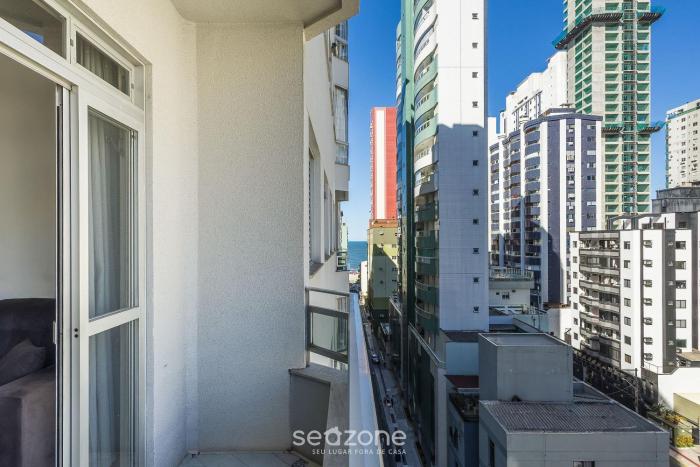 Apto 2 qts a 250m da praia no centro SDC0601