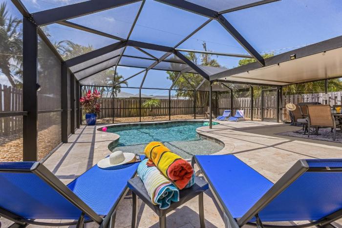 Coastal Naples Getaway with Heated Pool
