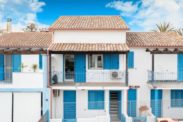 Blue Pearl Apartment in Calasetta