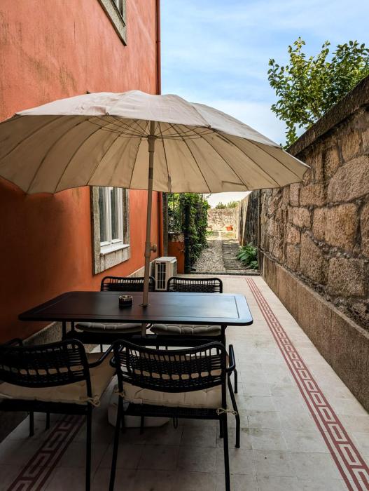 Liiiving in Porto | Central Garden Flat