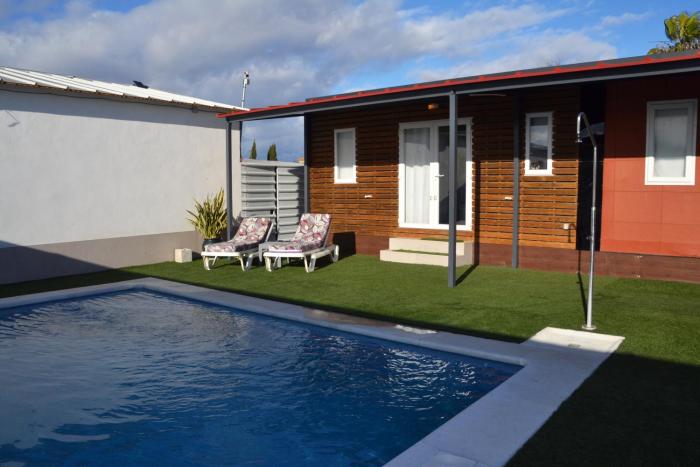 Casa Germán a house with Pool, BBQ & Kids Area