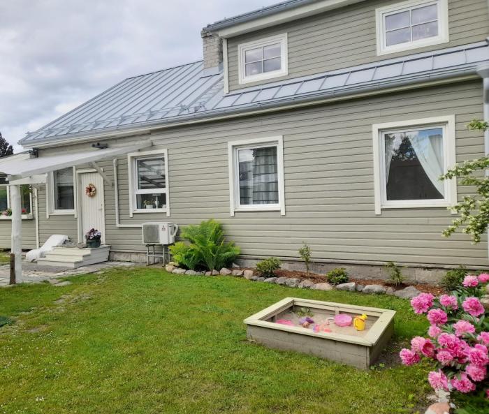 Väikese sisehooviga korter jahtsadama vahetus läheduses