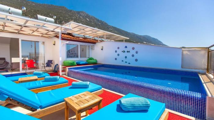 Kızıltaş 3 bedroom seaview apartment with private pool