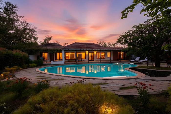 Wander Beyond by StayVista - Featuring a Bali-themed abode and a refreshing swimming pool
