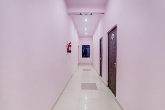 Hotel O S G Grand and Resort