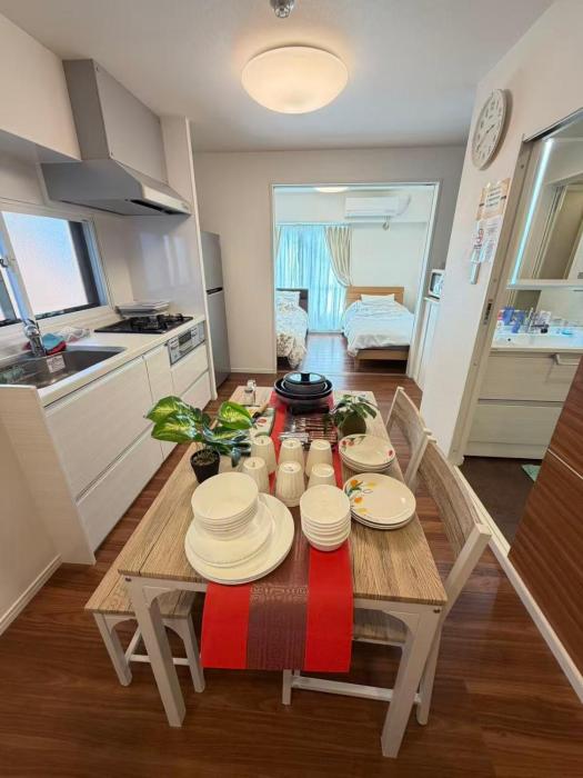 新宿站 15 min - 落合站 1 min - 東中野站 5 min - JR中央-总武线 - 2 室公寓