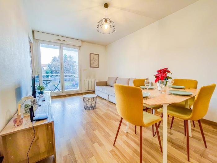 Appartement lumineux à 2 mins à pied de la gare