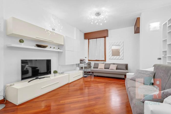 Urban Stay in Milan - Comfortable and well connected