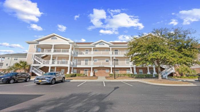 111 Cypress Bend condo