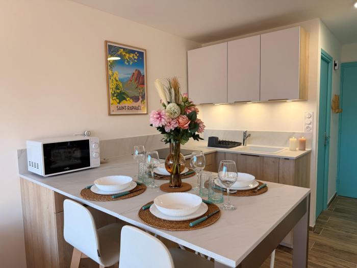 Le Petit Bleu Studio - Boulouris