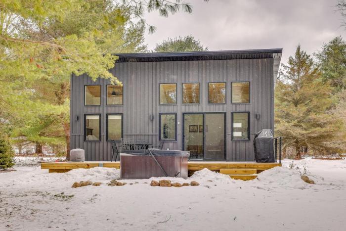 On-Site Trails & Trout Stream! NW Michigan Escape