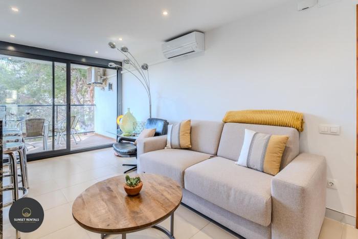 Seabreeze Bliss by Sunset Rentals