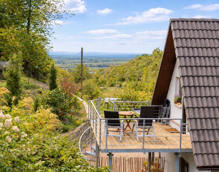 Direkt am Wald mit Panoramablick bis zur Pfalz