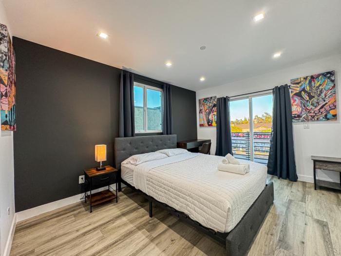 4BR Townhouse in Mid City -CR1