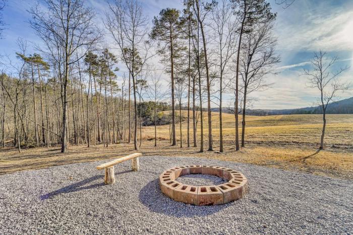 Hike, Ski and Swim Hopewell Cabin with Rolling Views