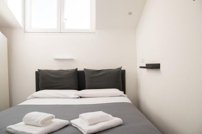 Isola - LeoBrothers - Pergola 7B