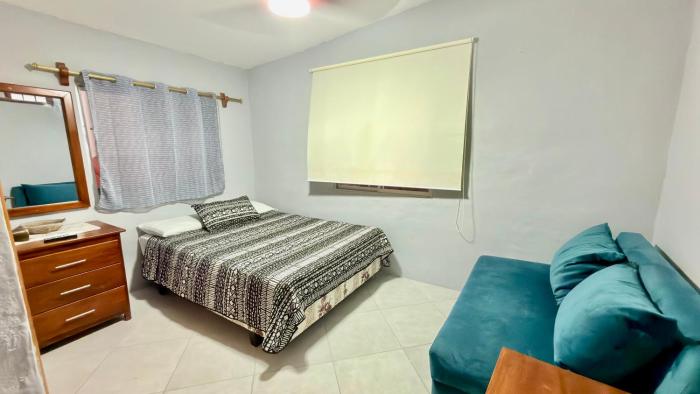 Casa #344 - Habitacion 1 - Full Bed & Sofa Cama - NO AC
