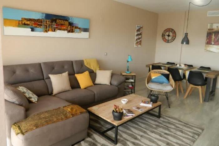 Mimosas Cabopino near beach marina shared pool T
