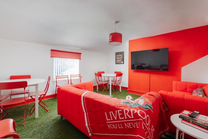 The Red One-Sleeps 16, near Anfield & City Centre