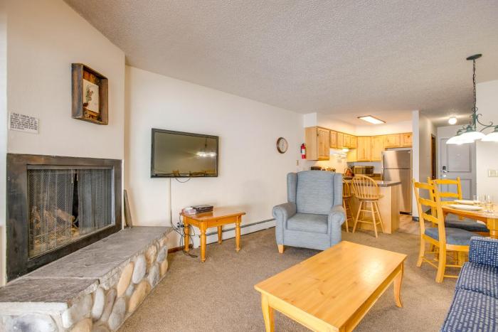 3 Mi to Winter Park Slopes! Unit with Pool and Hot Tub