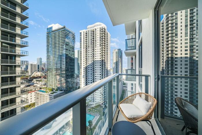 Crosby Miami WTC 1BR 1BA Central Stay #1405