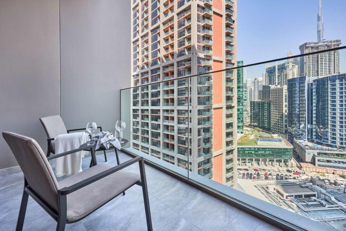 Frank Porter - Peninsula One