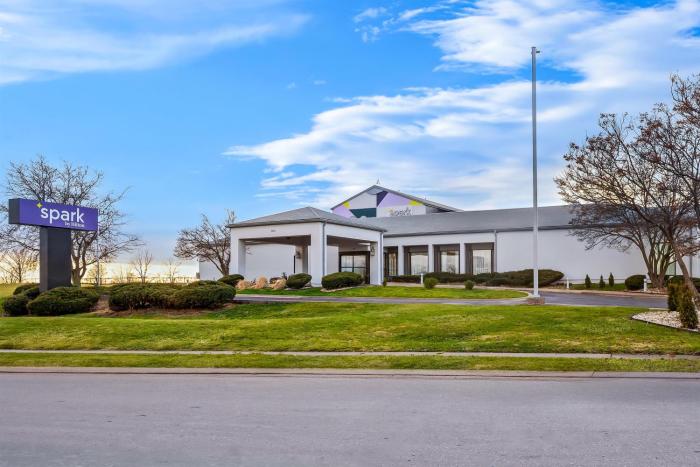Spark by Hilton Bettendorf Quad Cities