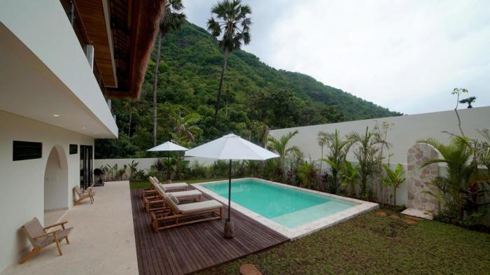 Villa Svara Amed - 4BR Luxury Villa w Ocean Views