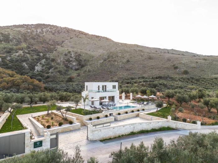 Villa Vasilissa by PosarelliVillas