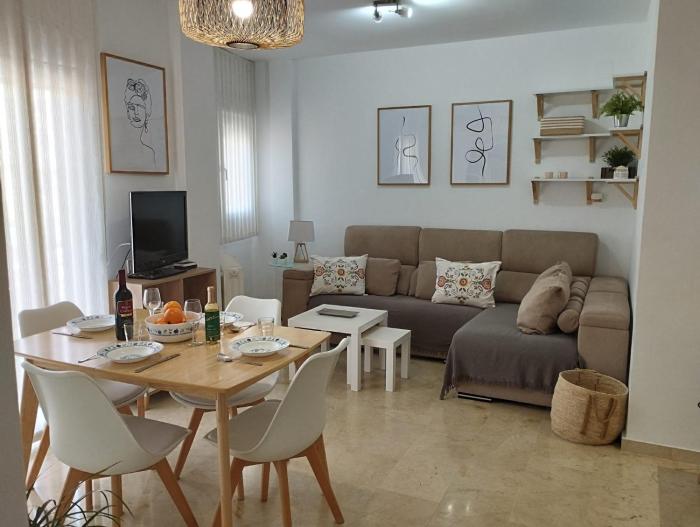 Alojamiento Cenes Vega Parking incluido y Piscina