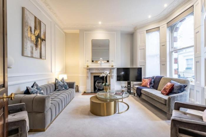 Holland Park Lux Apartment