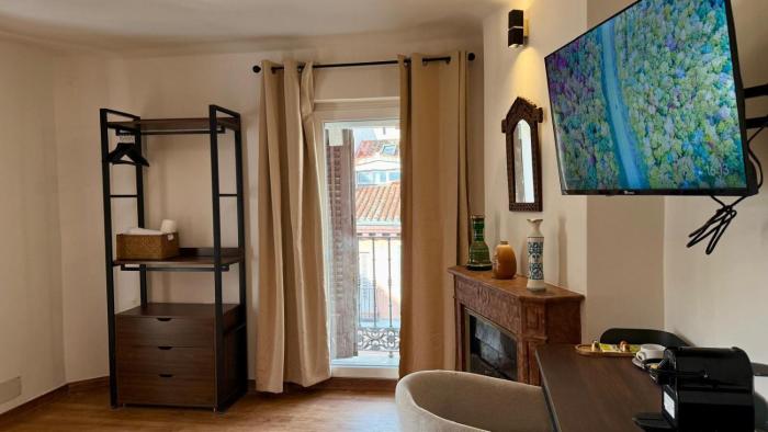 Preciados Suites l Madrid City Center