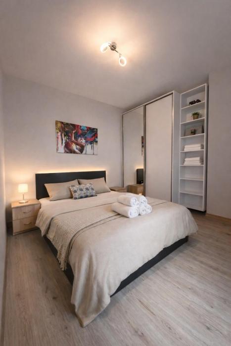 Mountain View Escape Cozy 2-Room Apt with Parking