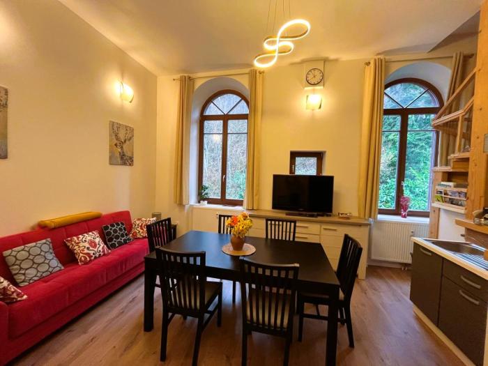 T4 en duplex, résidence atypique en pleine forêt