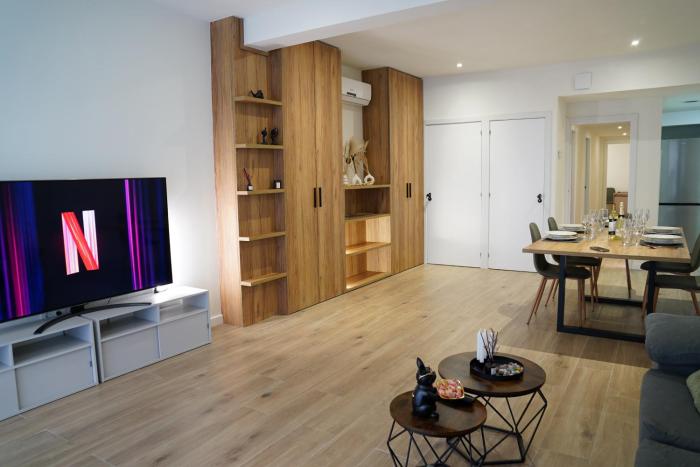 Casa Dolce Casa - Elegant 3BR Apartment Near Metro & Beach,Valencia