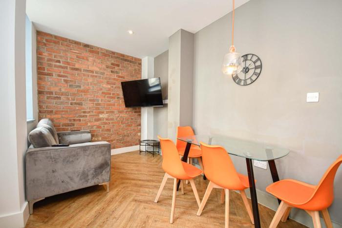 Convenient Central Manchester 2BED Flat w Security